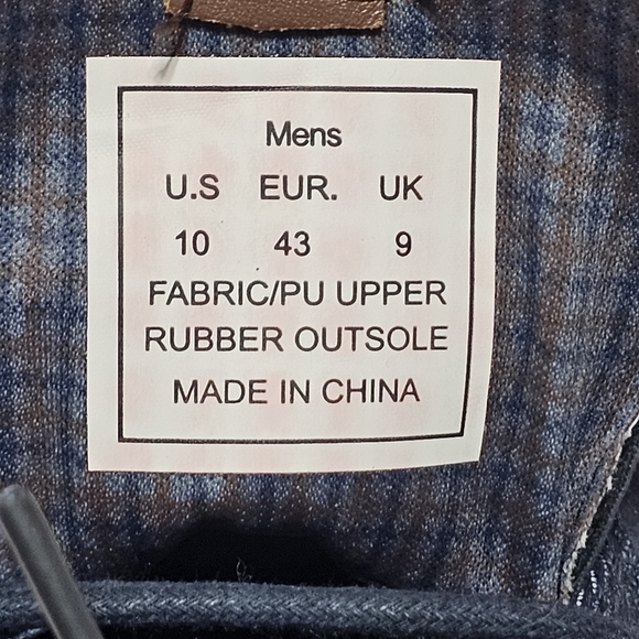 Ben Sherman Navy Chukka Boots with White Sole and Red Heel Loop - Picture 3 of 5